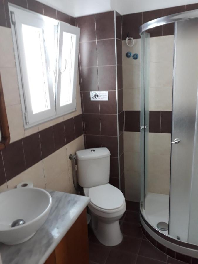 Dimitris Appartment สตาวรอส ภายนอก รูปภาพ