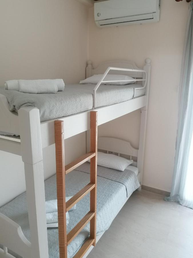 Dimitris Appartment สตาวรอส ภายนอก รูปภาพ